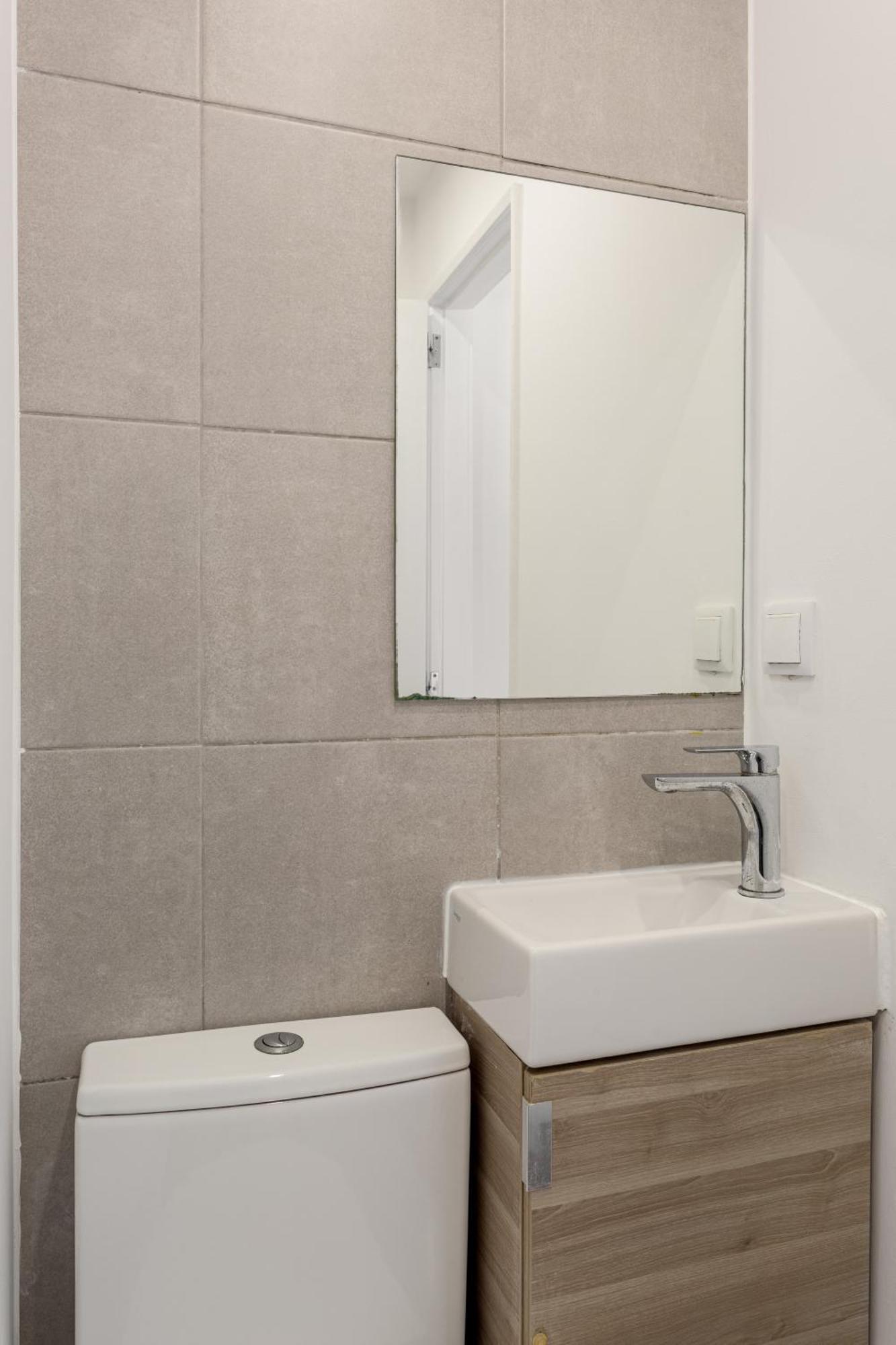 Campolide 2br Flat *