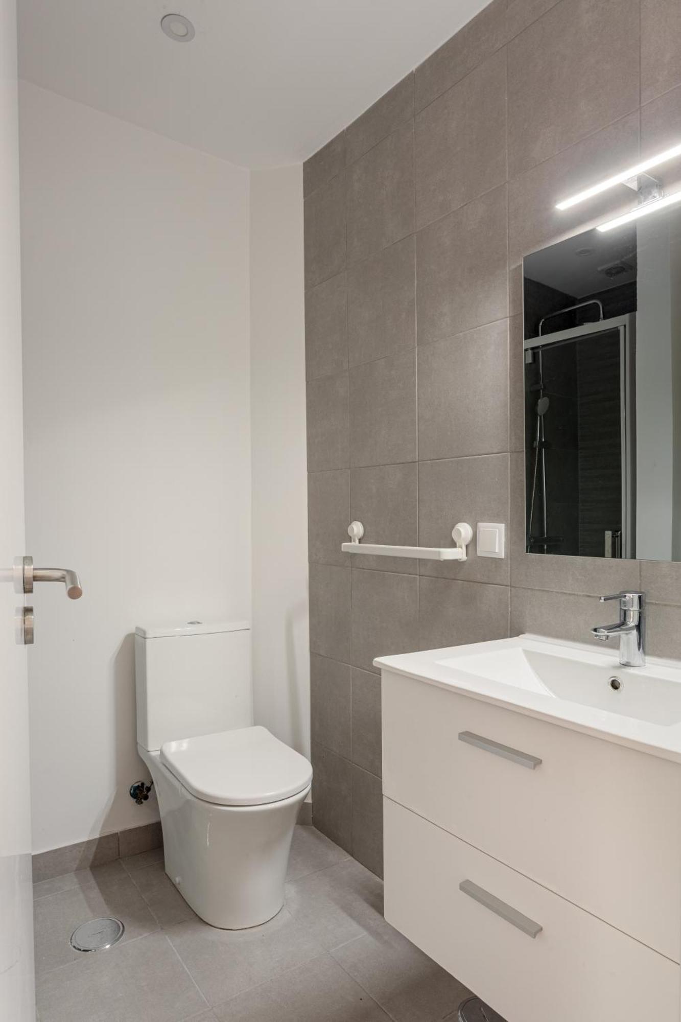 Campolide 2br Flat *