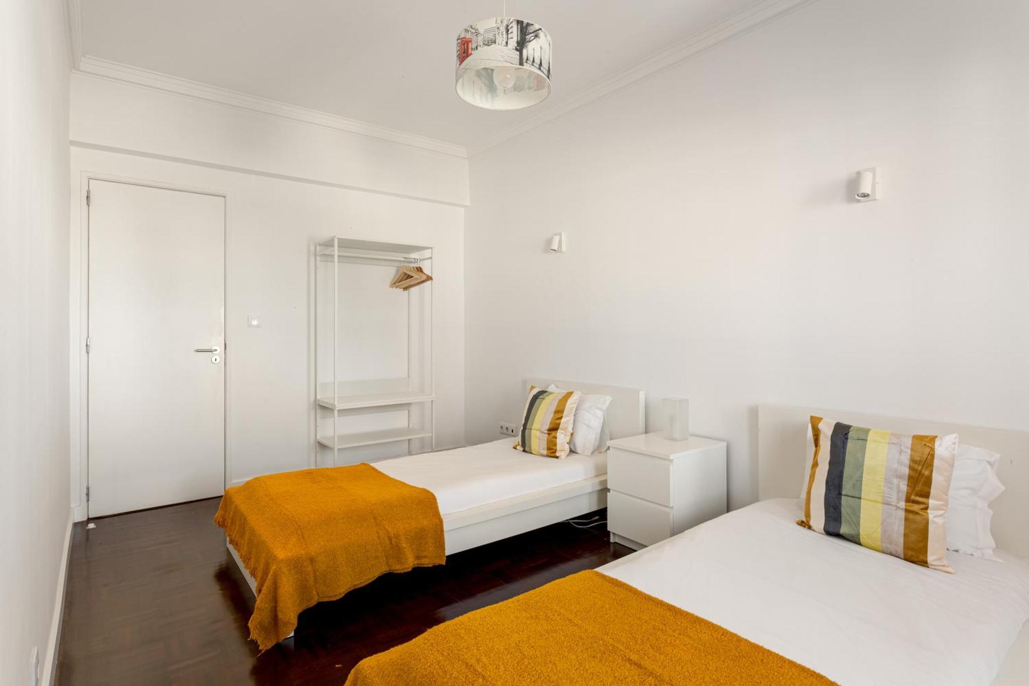 Campolide 2br Flat Apartamento *